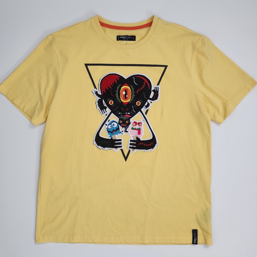 Roku‎ Studio Heart Tee-Shirt Top Men's Size XL Yellow Graphic Casual NWOT